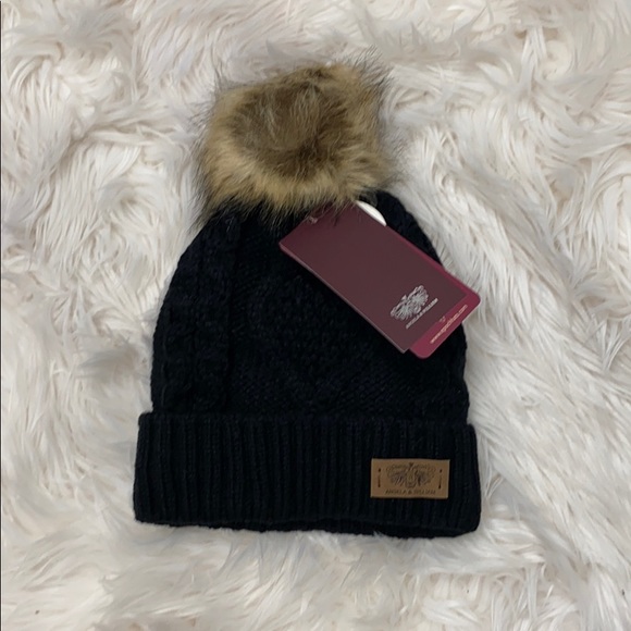 Accessories - Black Pom Pom Fleece Lined Beanie